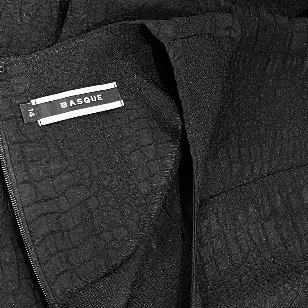 BASQUE Solid Jacquard, Black Pencil Dress. Office Wear, Midi, Tie Waistband. - Picture 7 of 7